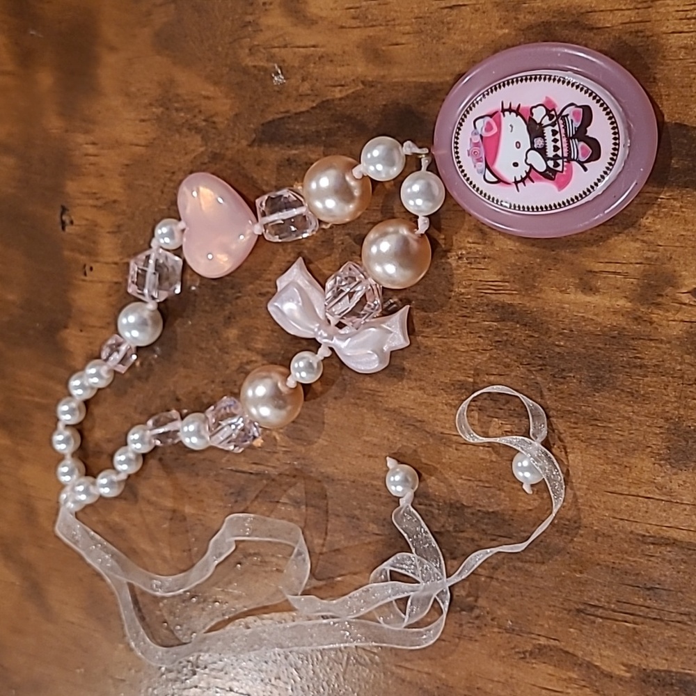 Tarina Tarantino - Hello Kitty - Ribbon Necklace